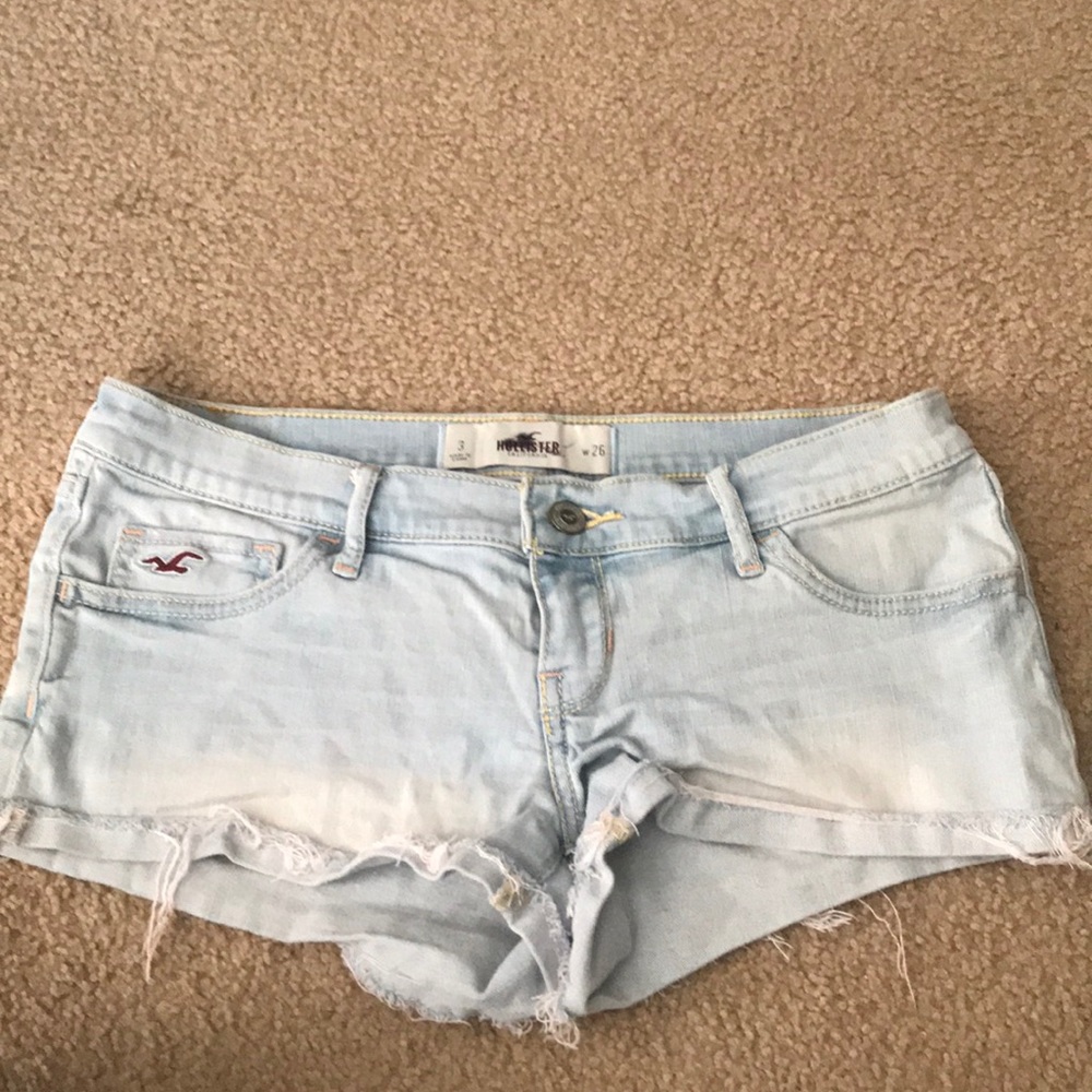Hollister- Jean Shorts